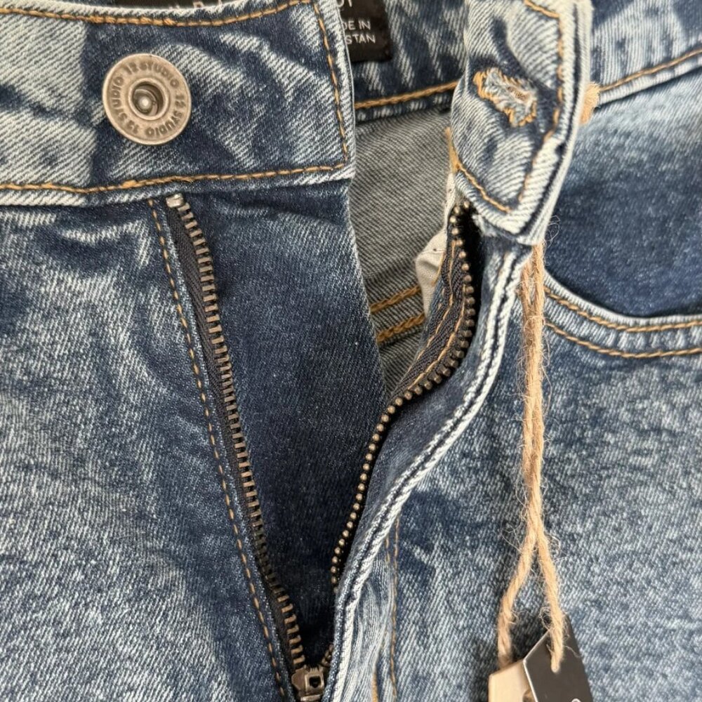 Studio 12 High Rise Wide Leg Baggy Jeans Juniors Blue Size 1 / 25 NWT - Picture 5 of 15